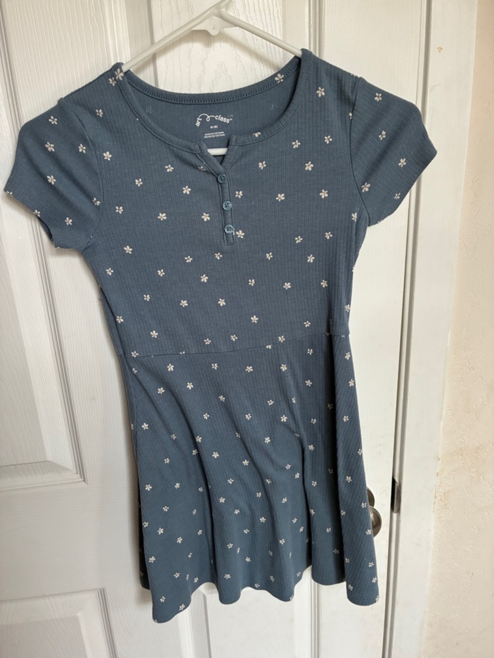 art class Blue Floral Henley Short Sleeve Dress